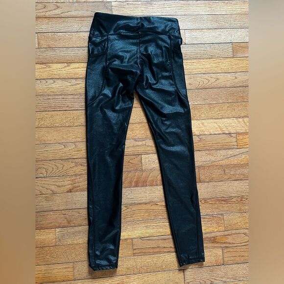 Retro Gong Black Shiny Leather leggings in M - Picture 5 of 13